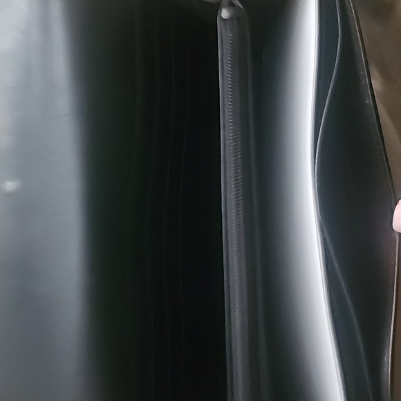 GUCCI WALLET - Picture 3 of 5